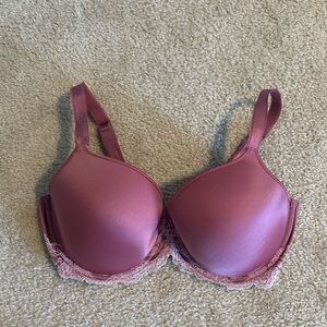 Wacoal Elegant Pink Lace Trim underwire Bra size 36DDD